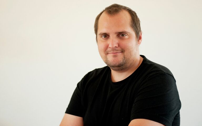 Auf dem Bild sieht man Daniel Feichtinger