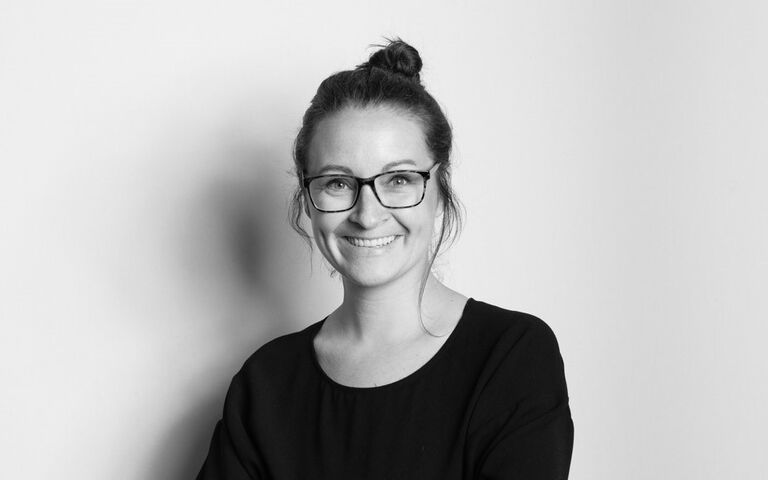 Auf dem Bild sieht man Magdalena Danner