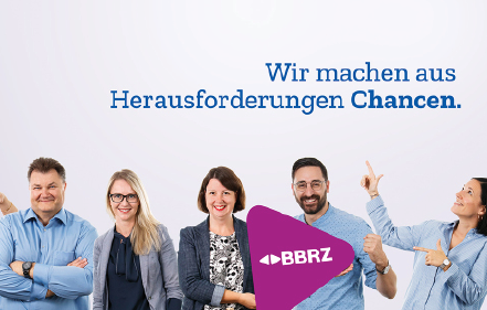 Bild von verschiedenen Mitarbeitern